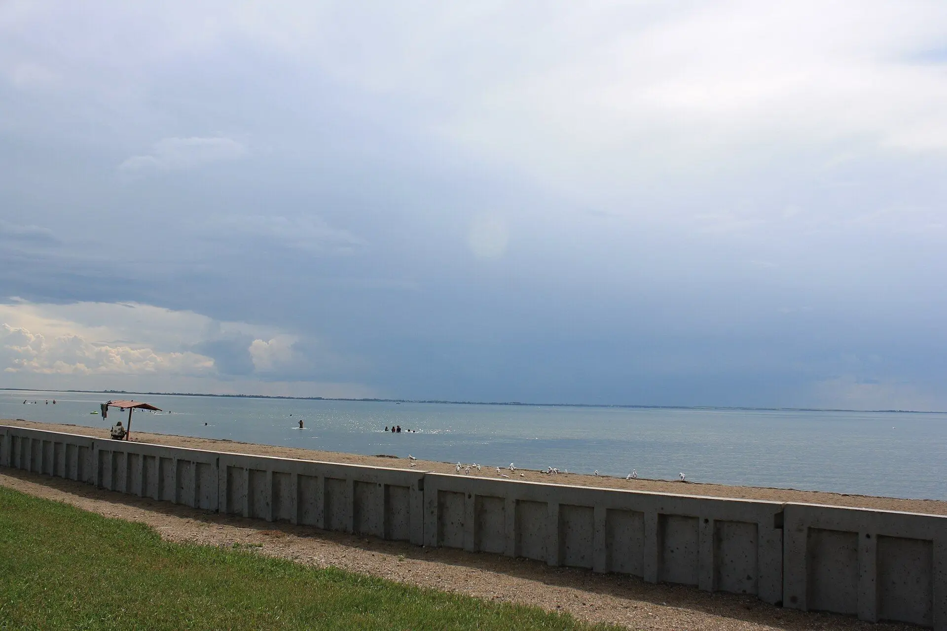Beach and seawall on the lake